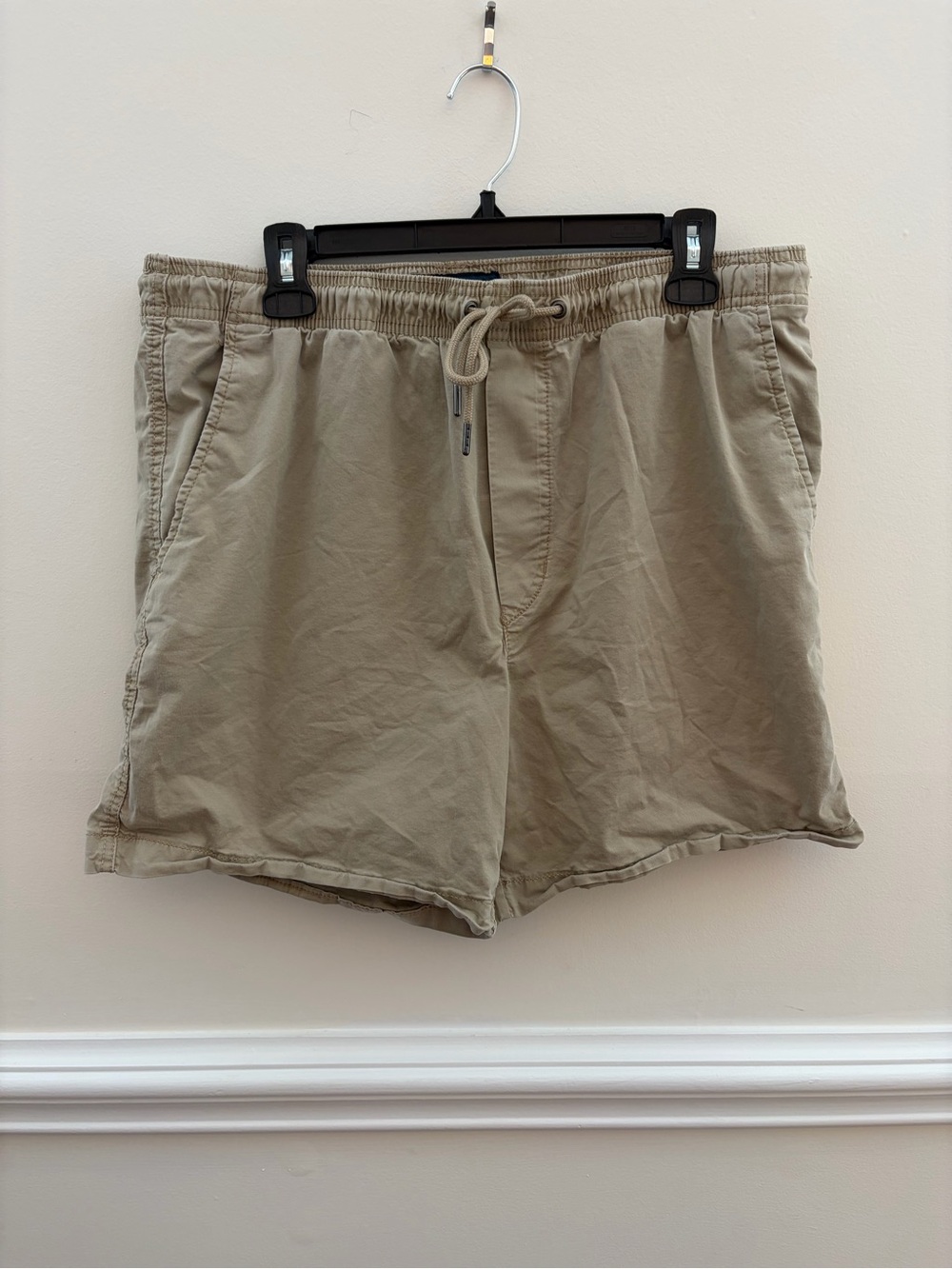American Eagle Outfitters Men's Drawstring Shorts - Tan